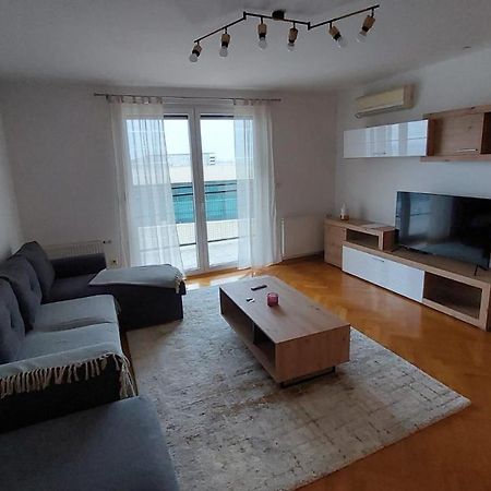 Med Man Apartmani Slavonski Brod Extérieur photo